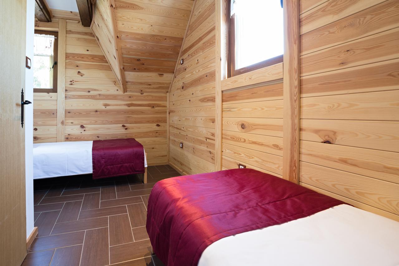 Etno Naselje Vrdnicka Kula Bed and Breakfast Vrdnik Buitenkant foto